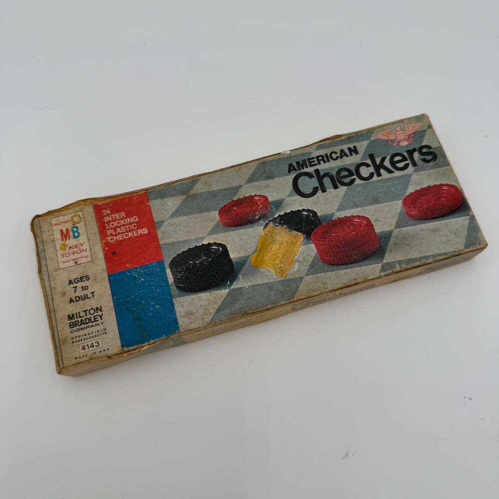 Vintage American Checkers by Milton Bradley 1970 4143